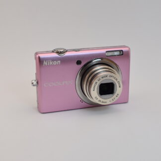 Nikon Coolpix S570